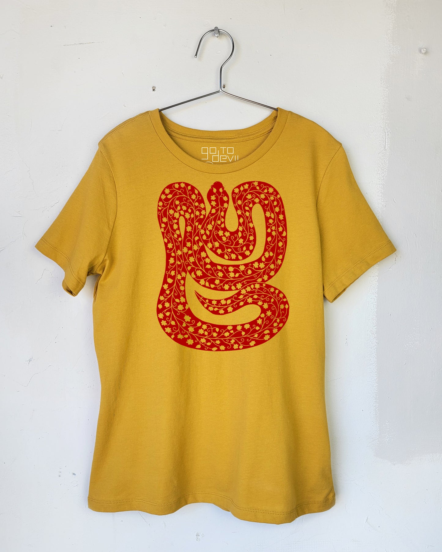Snake Women's Crew Neck Tee