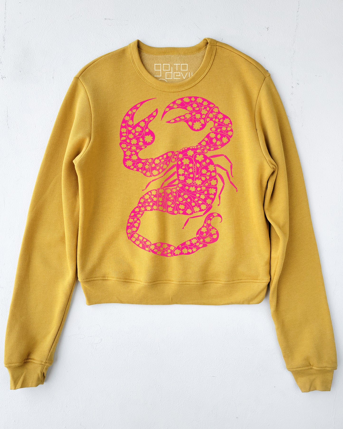 Scorpion Women's Sweatshirt